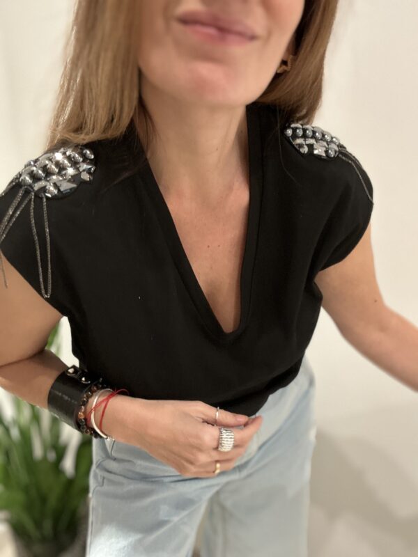 Remera Charreteras