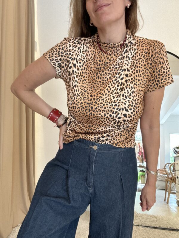 REMERA ANIMAL PRINT