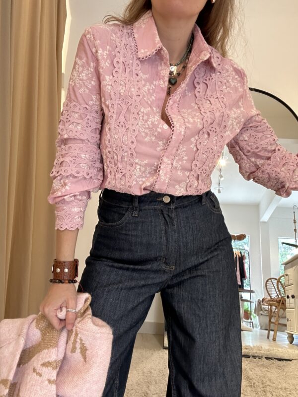 CAMISA BORDADA ROSA