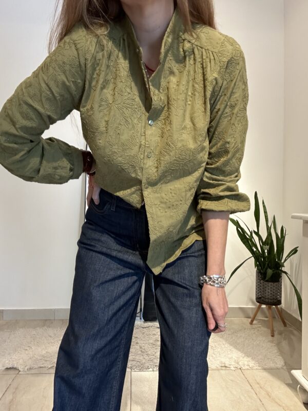 CAMISA VERDE RELIEVE