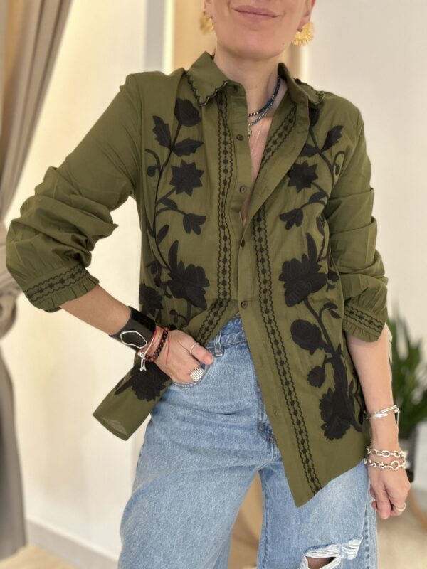 CAMISA BORDADA VERDE
